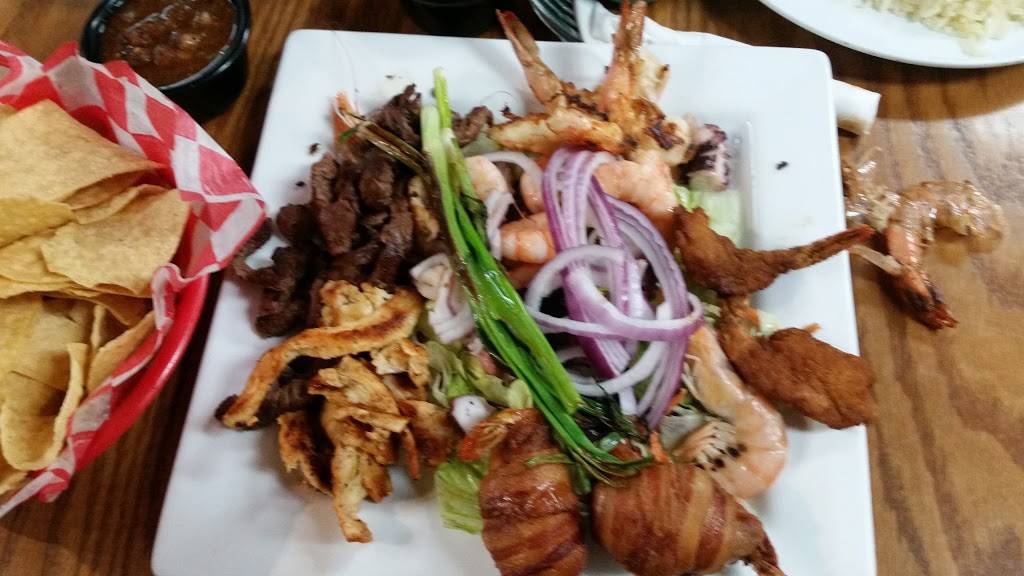 El Bucanero | restaurant | 436 SW 59th St, Oklahoma City, OK 73109, USA | 4056355047 OR +1 405-635-5047