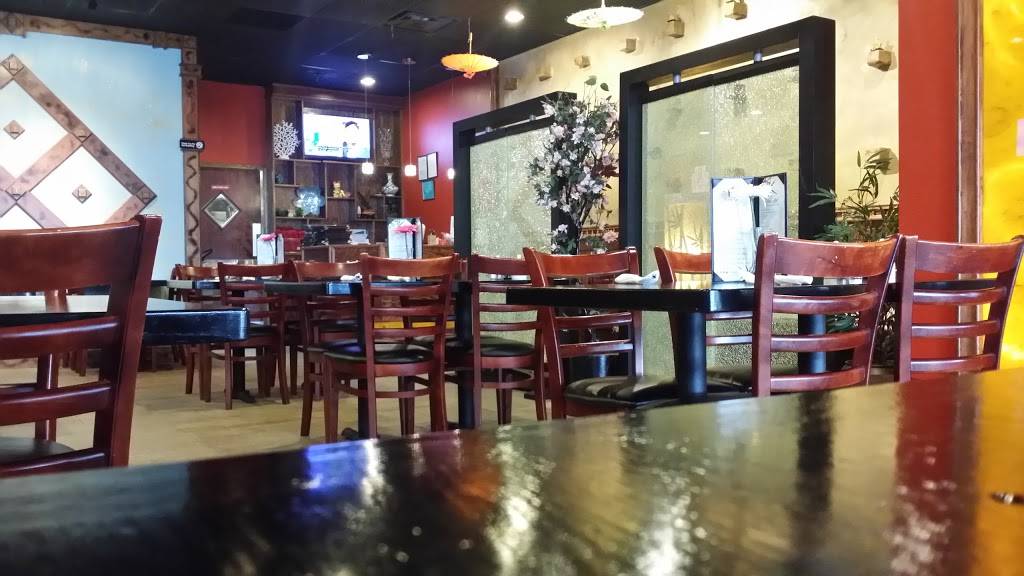 Happy Kitchen & Sushi Bar (open 7 days ） | restaurant | 69 Boone Village, Zionsville, IN 46077, USA | 3177330900 OR +1 317-733-0900