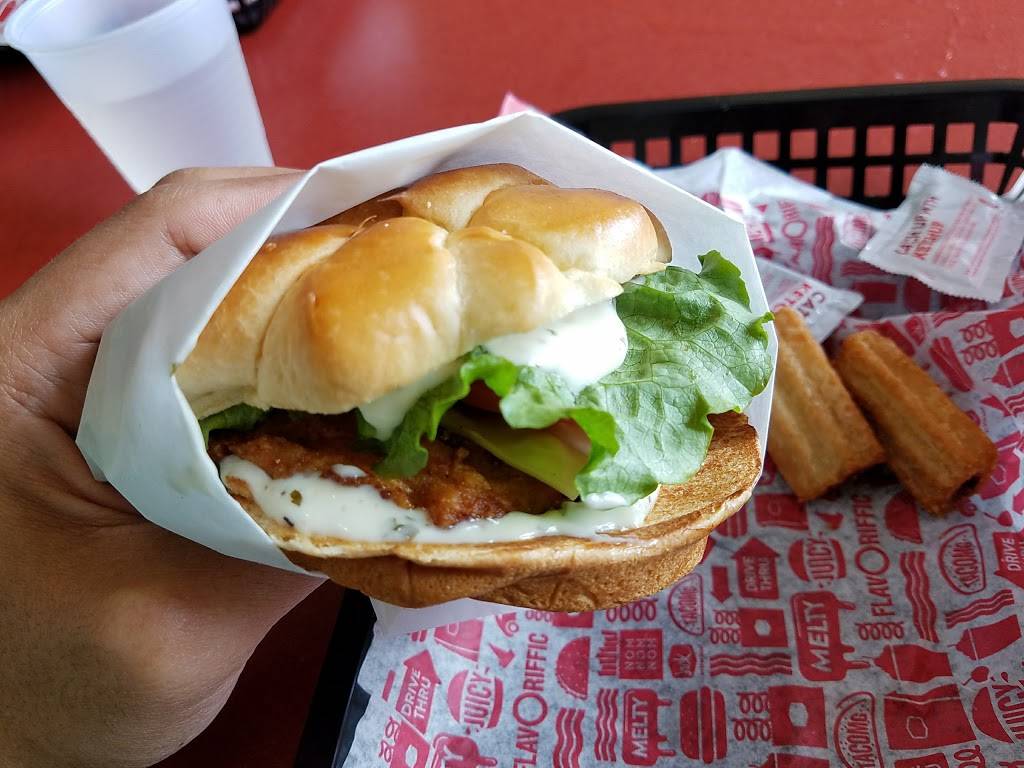 Jack in the Box | restaurant | 6010 W Davis St, Dallas, TX 75211, USA | 2143394834 OR +1 214-339-4834