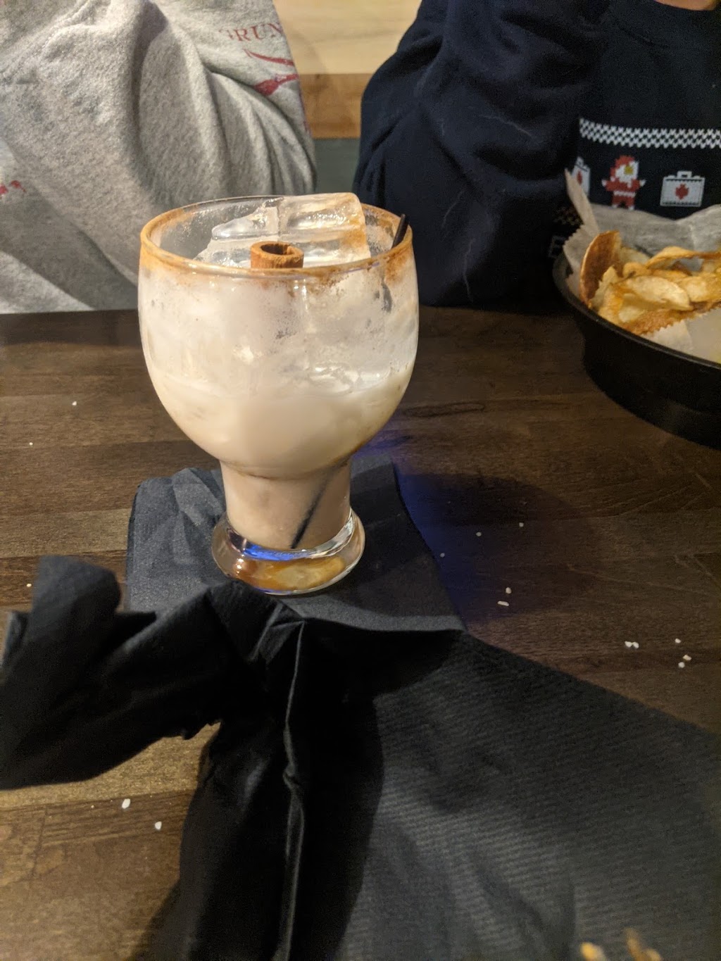 Flagship Craft Cocktails & Eatery | restaurant | 106 N Lake St, Madison, OH 44057, USA | 4403074337 OR +1 440-307-4337