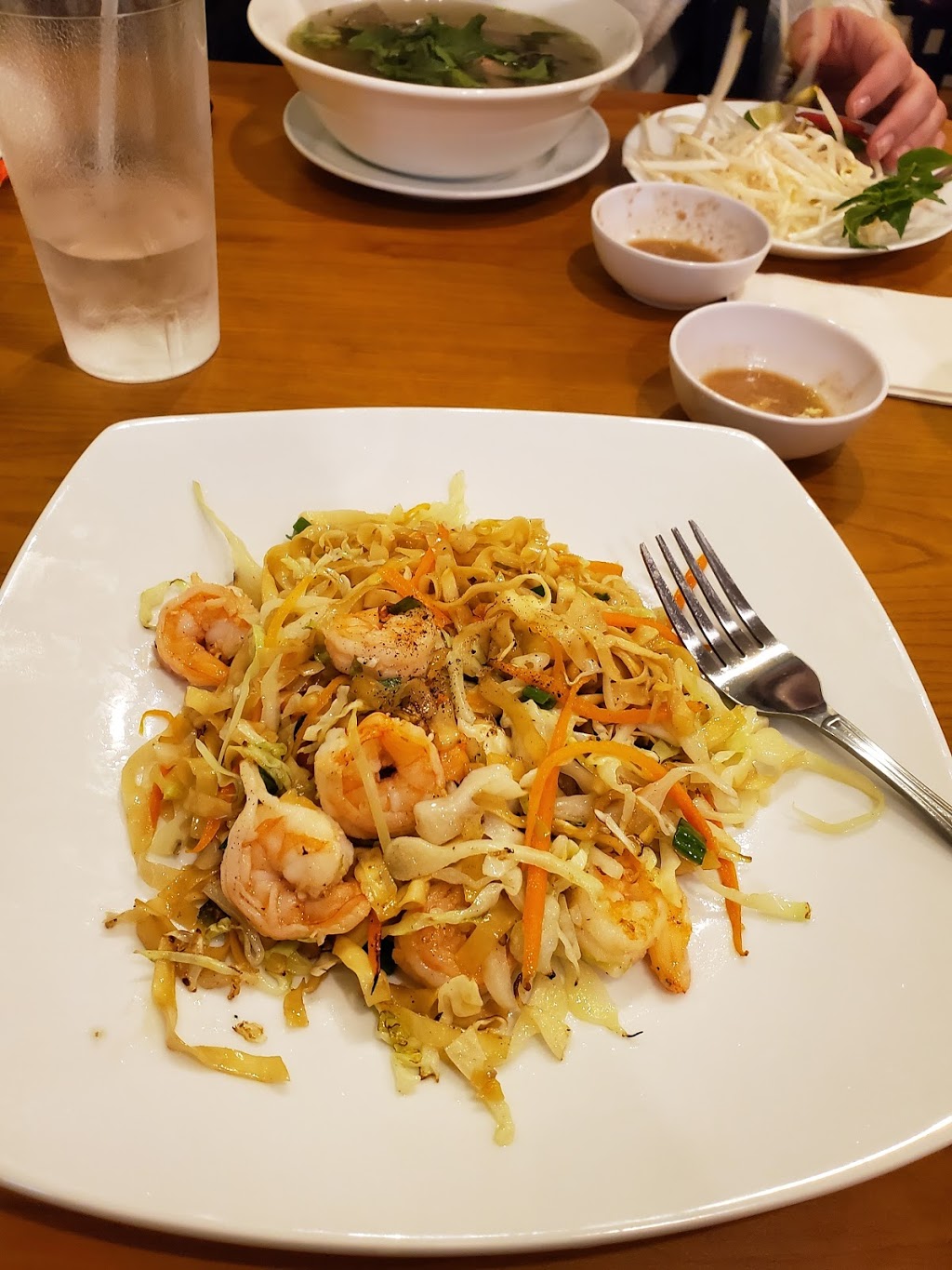 Lams Vietnamese Restaurant | restaurant | 1600 E Rice St, Sioux Falls, SD 57103, USA | 6052749898 OR +1 605-274-9898