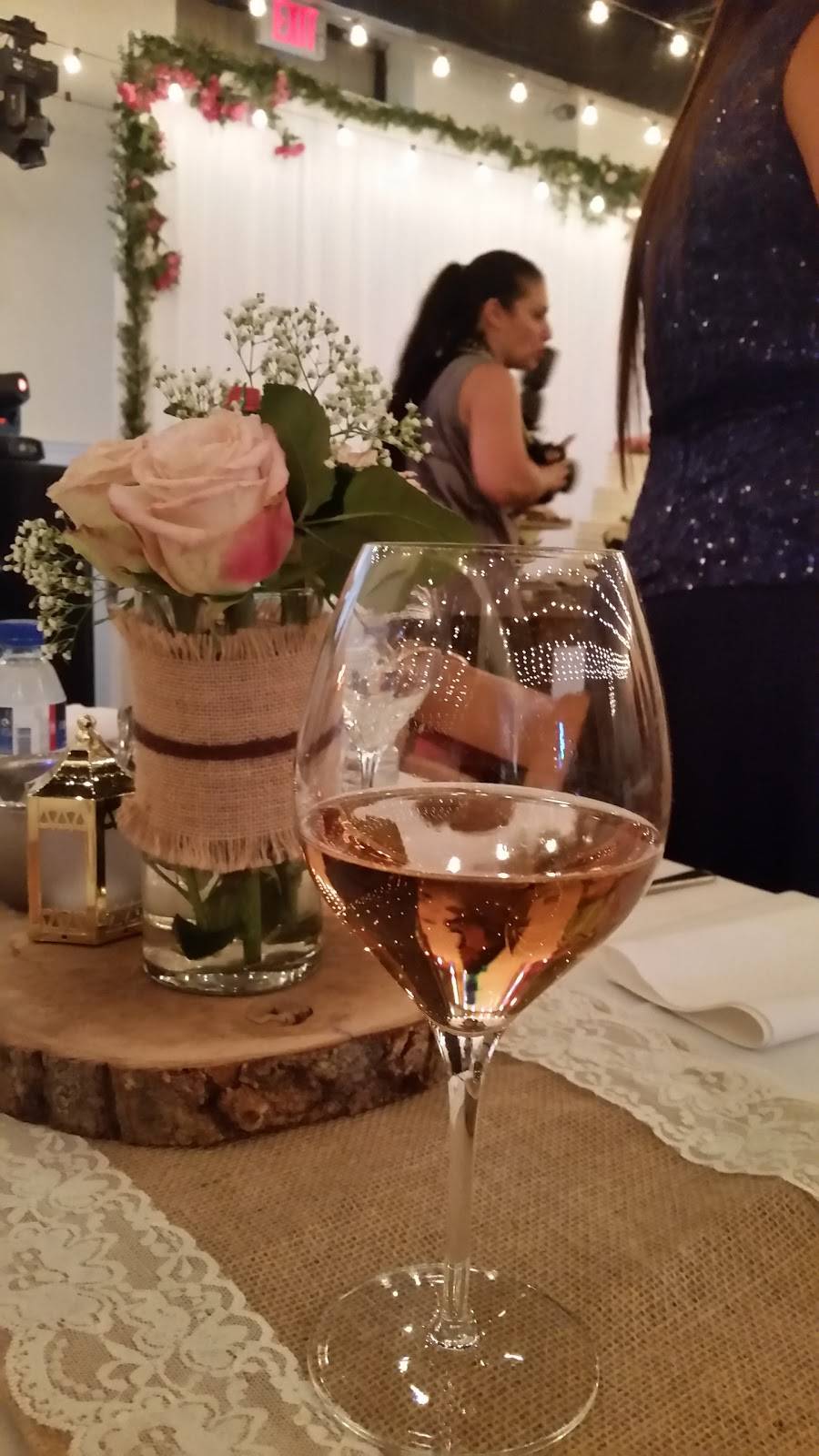 Lusiadas | restaurant | 6 Gramatan Ave, Mt Vernon, NY 10550, USA | 9146642131 OR +1 914-664-2131