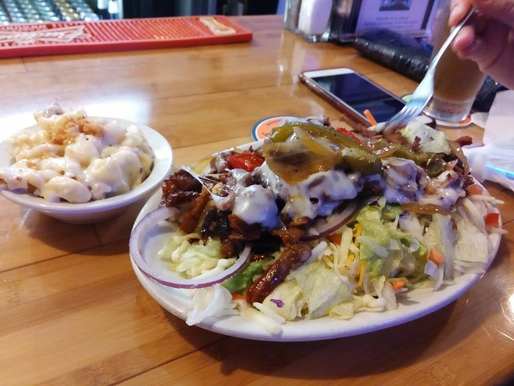 Sammy Sues BBQ | restaurant | 237 W Front St, Dover, OH 44622, USA | 3306027675 OR +1 330-602-7675