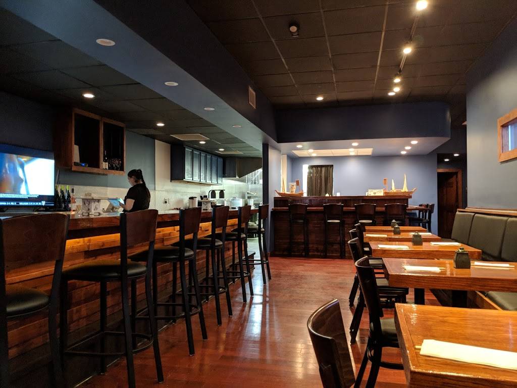 Fish Cheeks | restaurant | 6818 W North Ave, Wauwatosa, WI 53213, USA | 2629934800 OR +1 262-993-4800