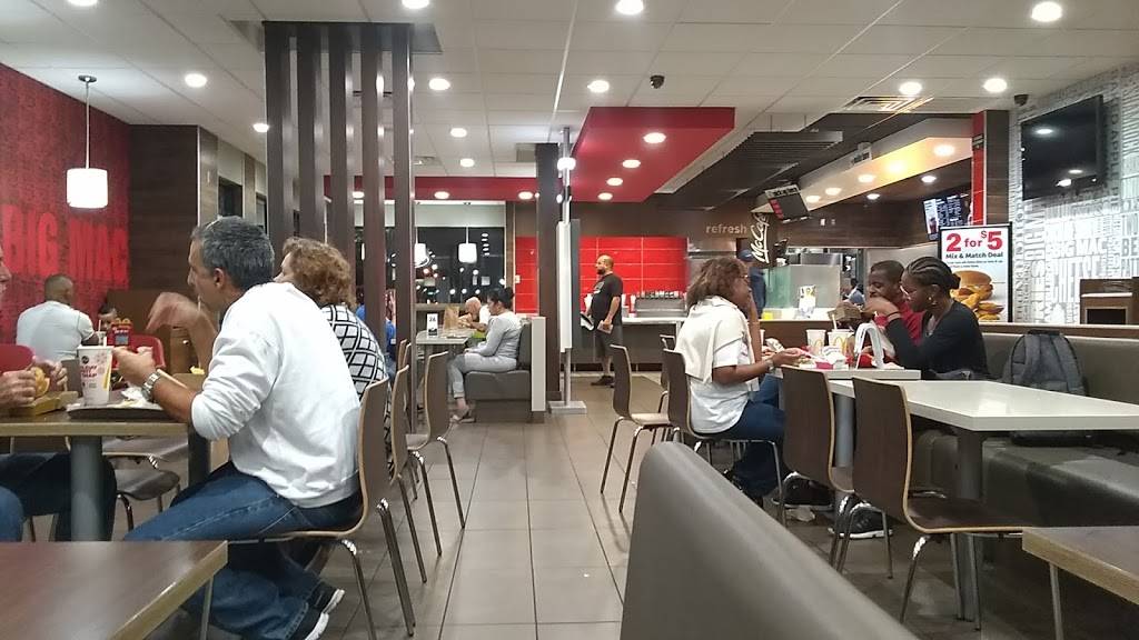 McDonalds | cafe | 7993 W Flagler St, Miami, FL 33144, USA | 3052650177 OR +1 305-265-0177