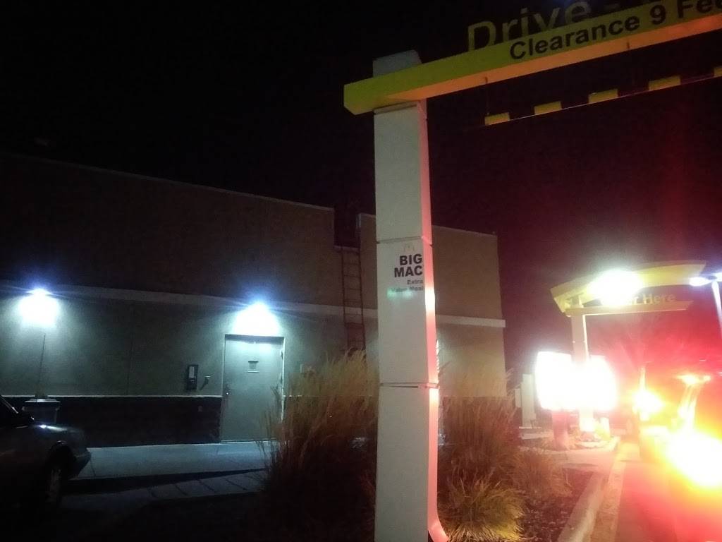 McDonalds | cafe | 3320 W 38th Ave, Denver, CO 80211, USA | 3034580127 OR +1 303-458-0127