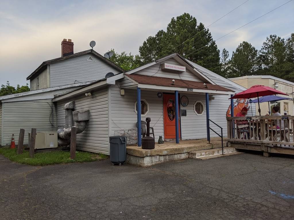 Dent White And Blue Crabs | restaurant | 12816 Lee Hwy, Gainesville, VA 20155, USA | 5714863166 OR +1 571-486-3166