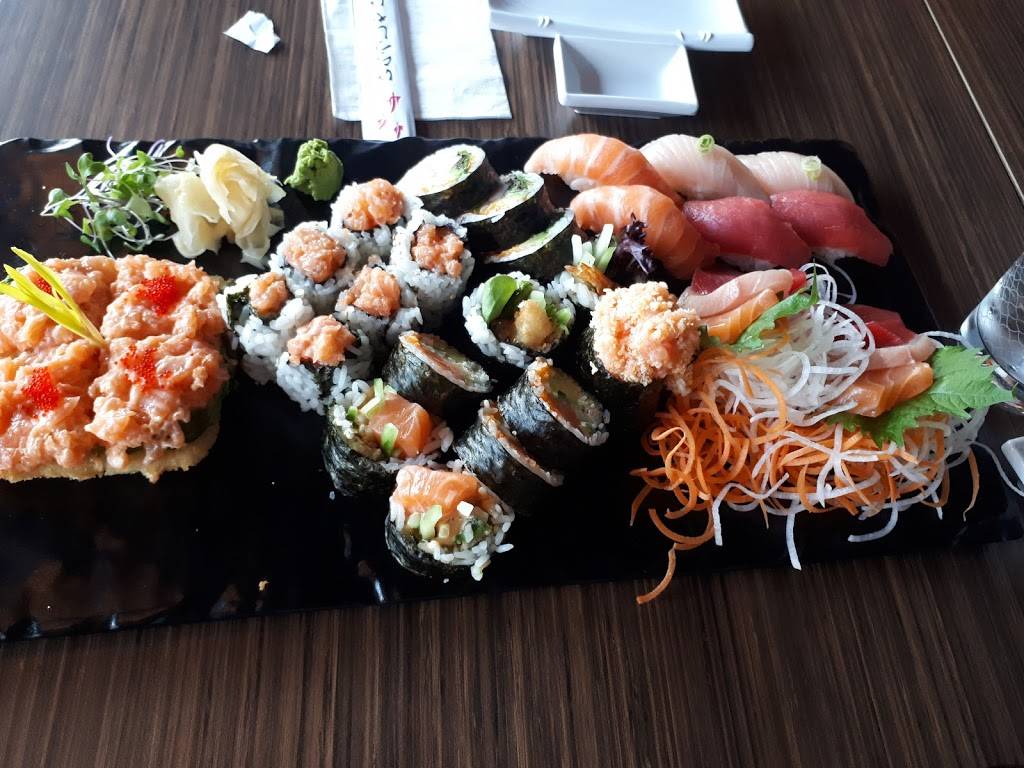 Sushi Newtown | restaurant | 311 Rue de la Montagne, St, Montreal, QC H3C 0R6, Canada | 5143794788 OR +1 514-379-4788
