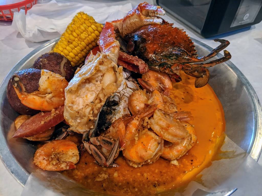 Fiery Crab Juicy Seafood | restaurant | 200 Graces Way, Columbia, SC 29229, USA | 8039396616 OR +1 803-939-6616