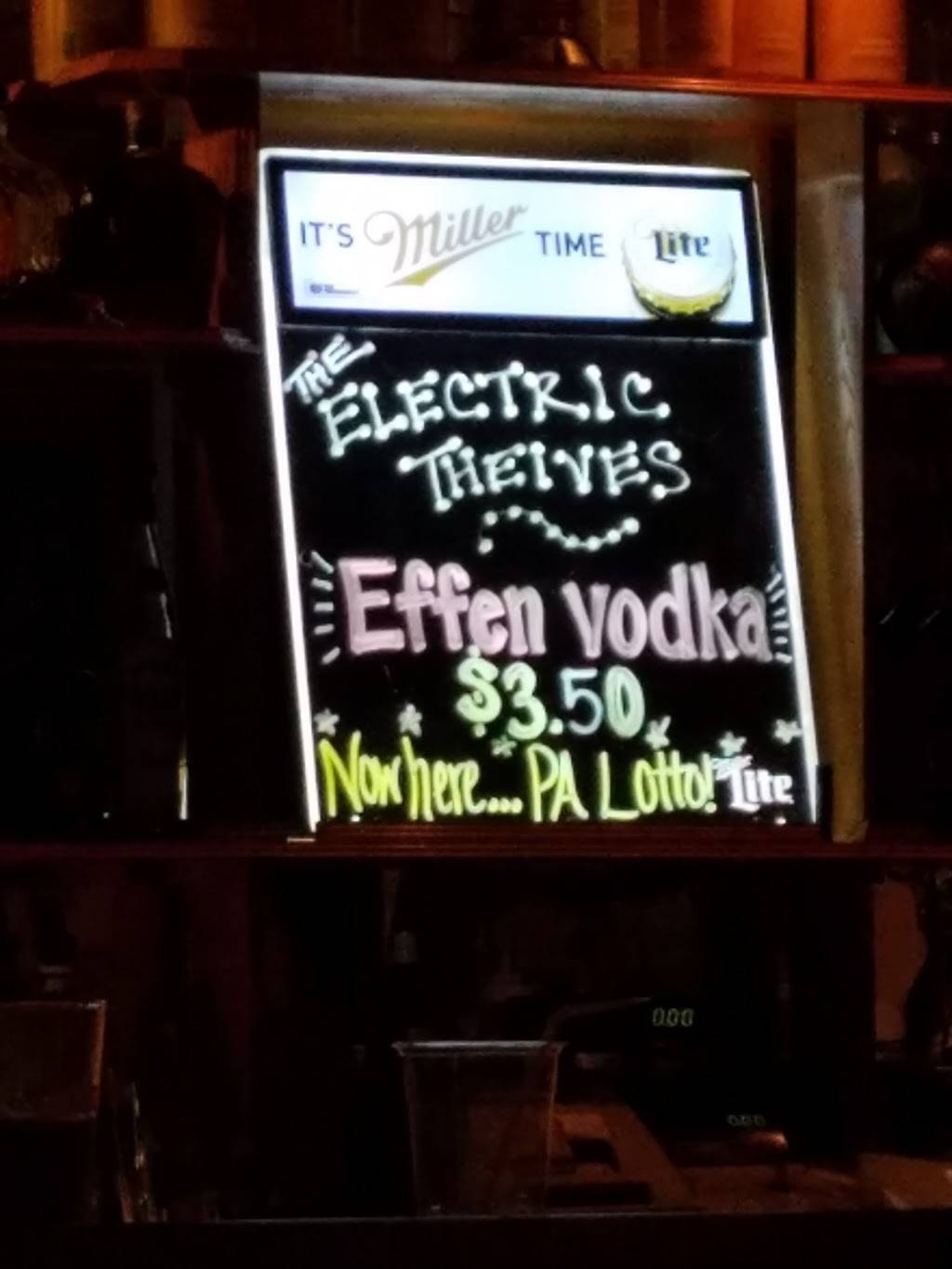 Barefoot Bar & Grill | restaurant | 614 Schenley Rd, Leechburg, PA 15656, USA | 7248457624 OR +1 724-845-7624