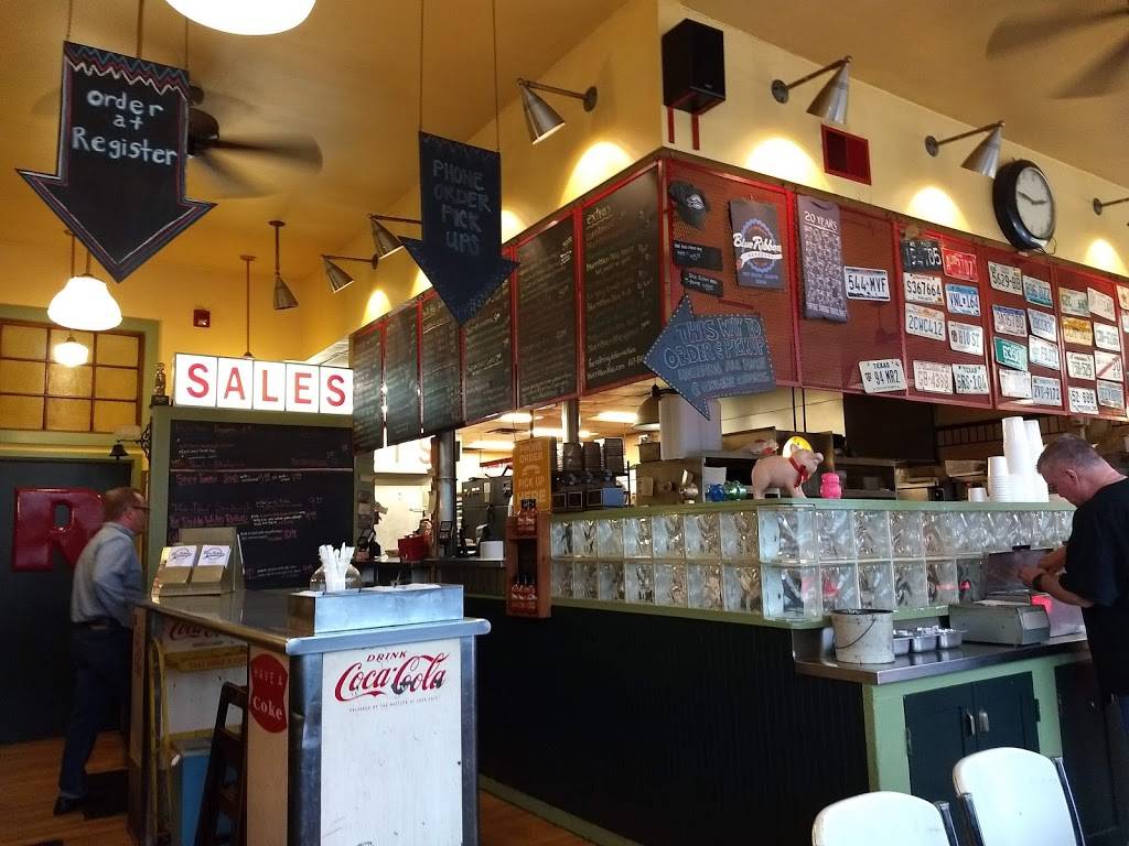 Blue Ribbon Barbecue | restaurant | 908 Massachusetts Ave, Arlington, MA 02476, USA | 7816487427 OR +1 781-648-7427