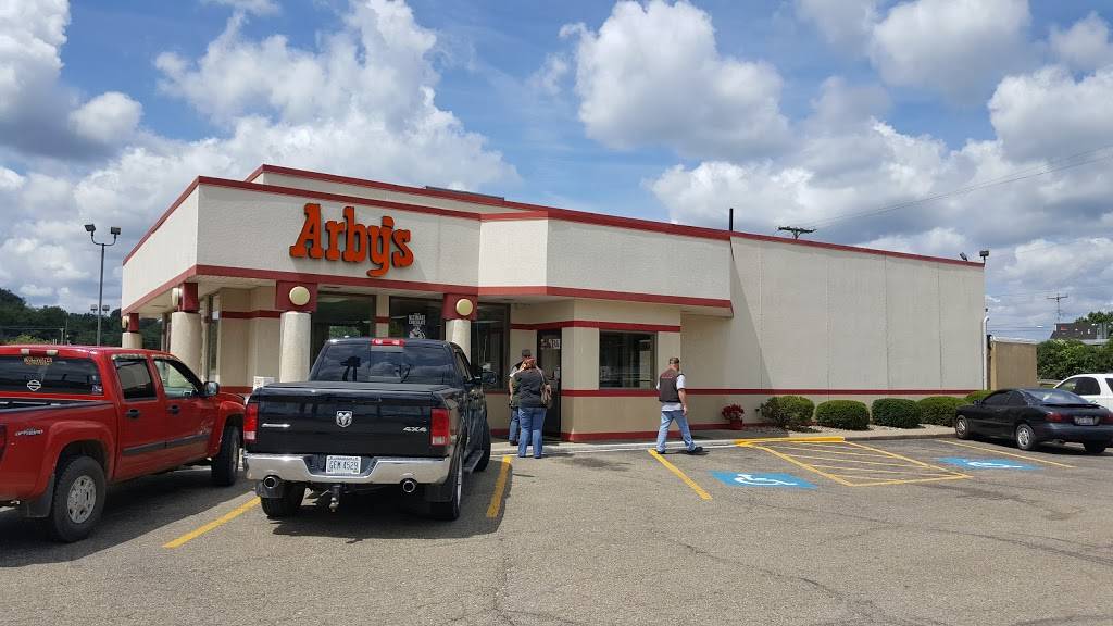 Arbys | restaurant | 101 W McCauley Dr, Uhrichsville, OH 44683, USA | 7409226040 OR +1 740-922-6040