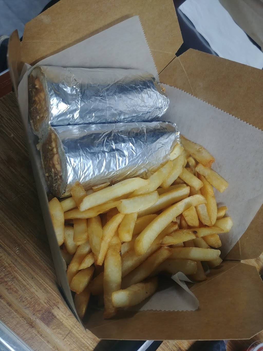 Tripleta Pollo Loky | restaurant | Park Ave, Newark, NJ 07104, USA | 9736094350 OR +1 973-609-4350