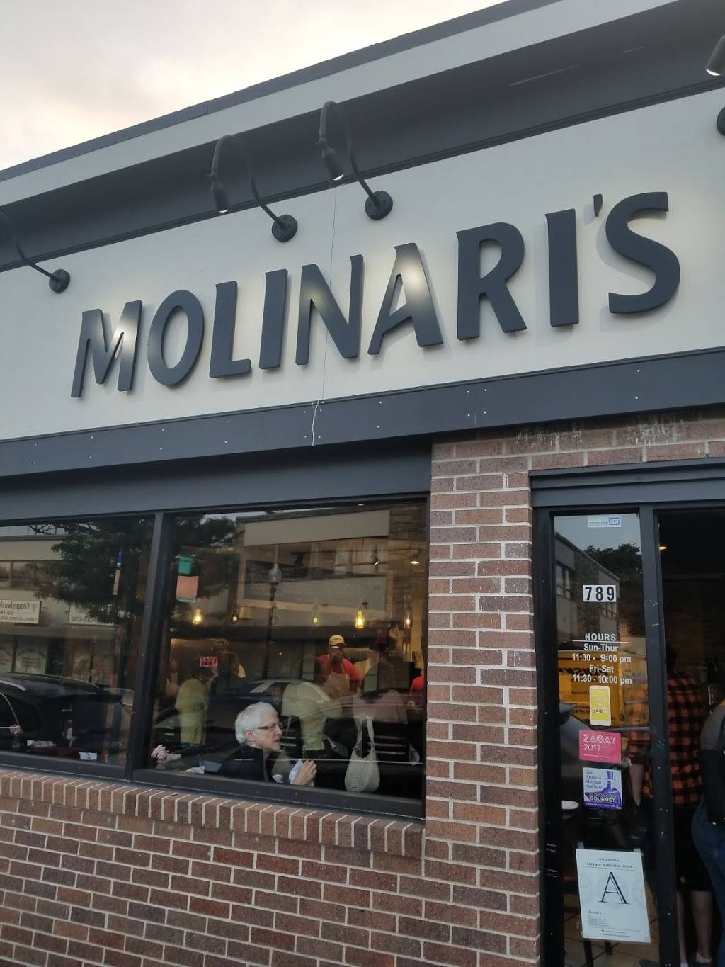Molinaris | restaurant | 789 Adams St, Dorchester, MA 02124, USA | 6178251700 OR +1 617-825-1700