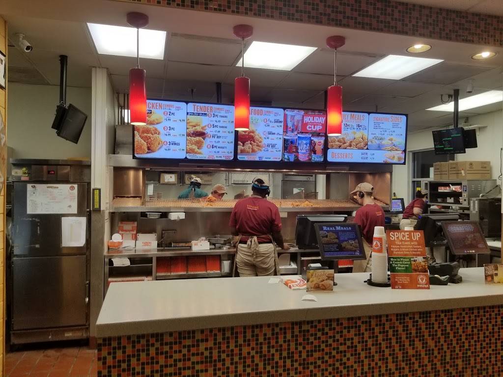 Popeyes Louisiana Kitchen | restaurant | 1000 W Montgomery St, Willis, TX 77318, USA | 9368560081 OR +1 936-856-0081