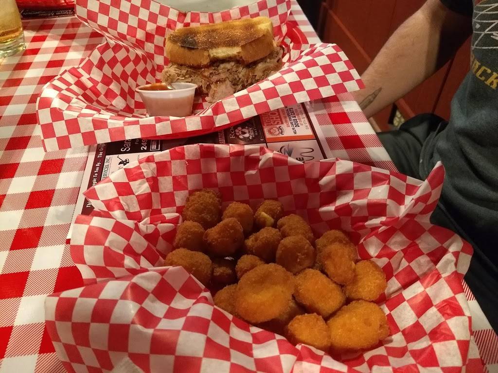 Back Alley Smokehouse | restaurant | 90 School St, Carlisle, IA 50047, USA | 5159894410 OR +1 515-989-4410