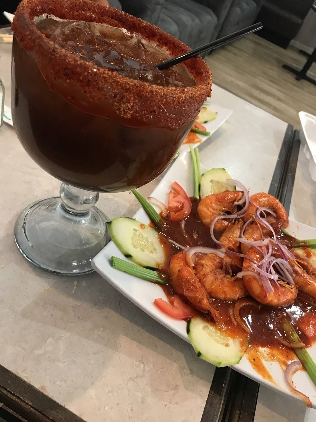 VIX Seafood & Sushi | restaurant | 7588 Monterey Rd, Gilroy, CA 95020, USA | 4086486797 OR +1 408-648-6797