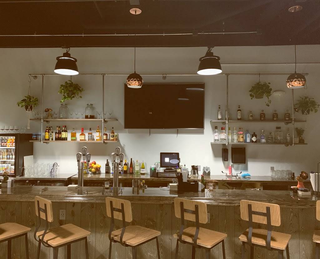 The Lazy Bee | restaurant | 126 Front St, Berea, OH 44017, USA | 4404039486 OR +1 440-403-9486