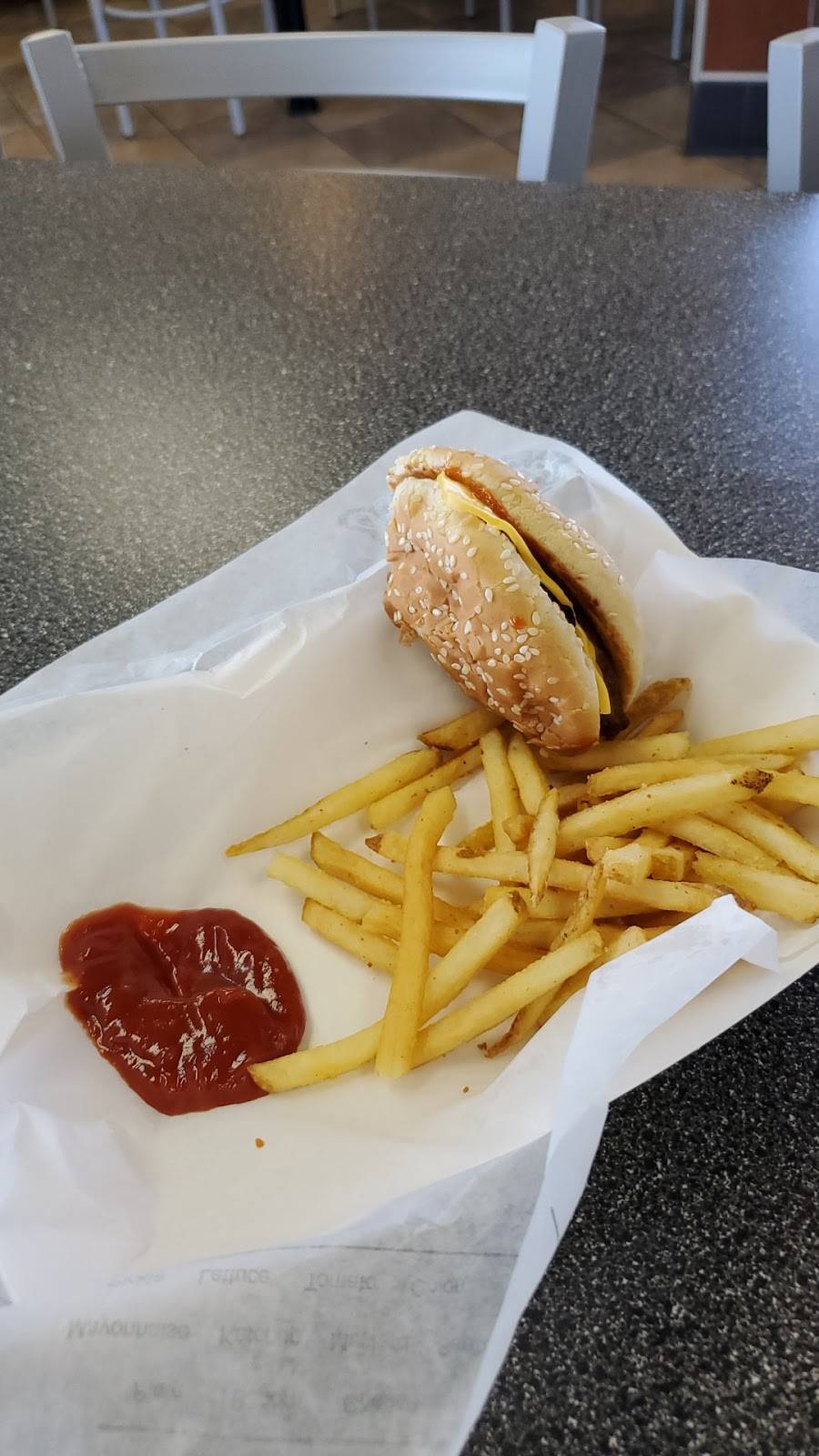 Hardees | restaurant | 4261 Holland Road, Virginia Beach, VA 23452, USA | 7574959657 OR +1 757-495-9657