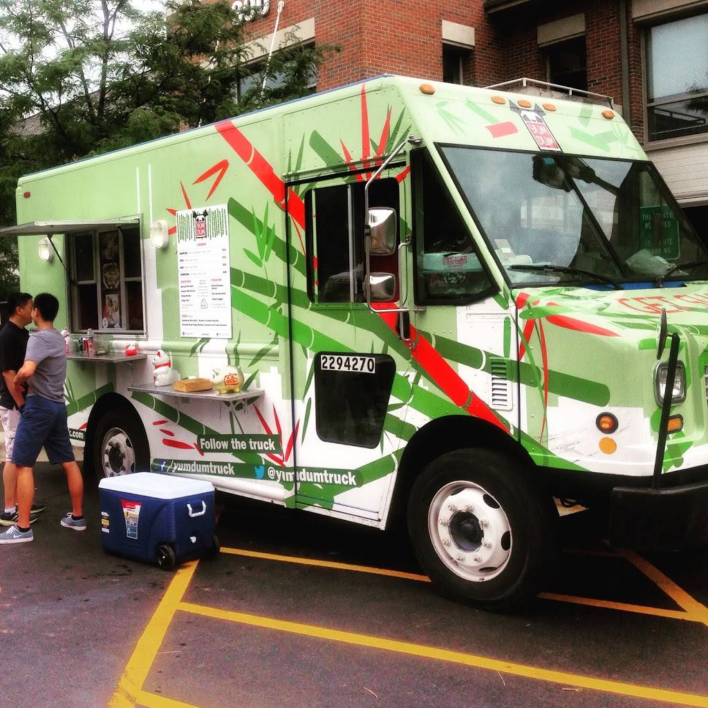 Yum Dum Truck | restaurant | 1924 W Division St, Chicago, IL 60622, USA | 8473761925 OR +1 847-376-1925