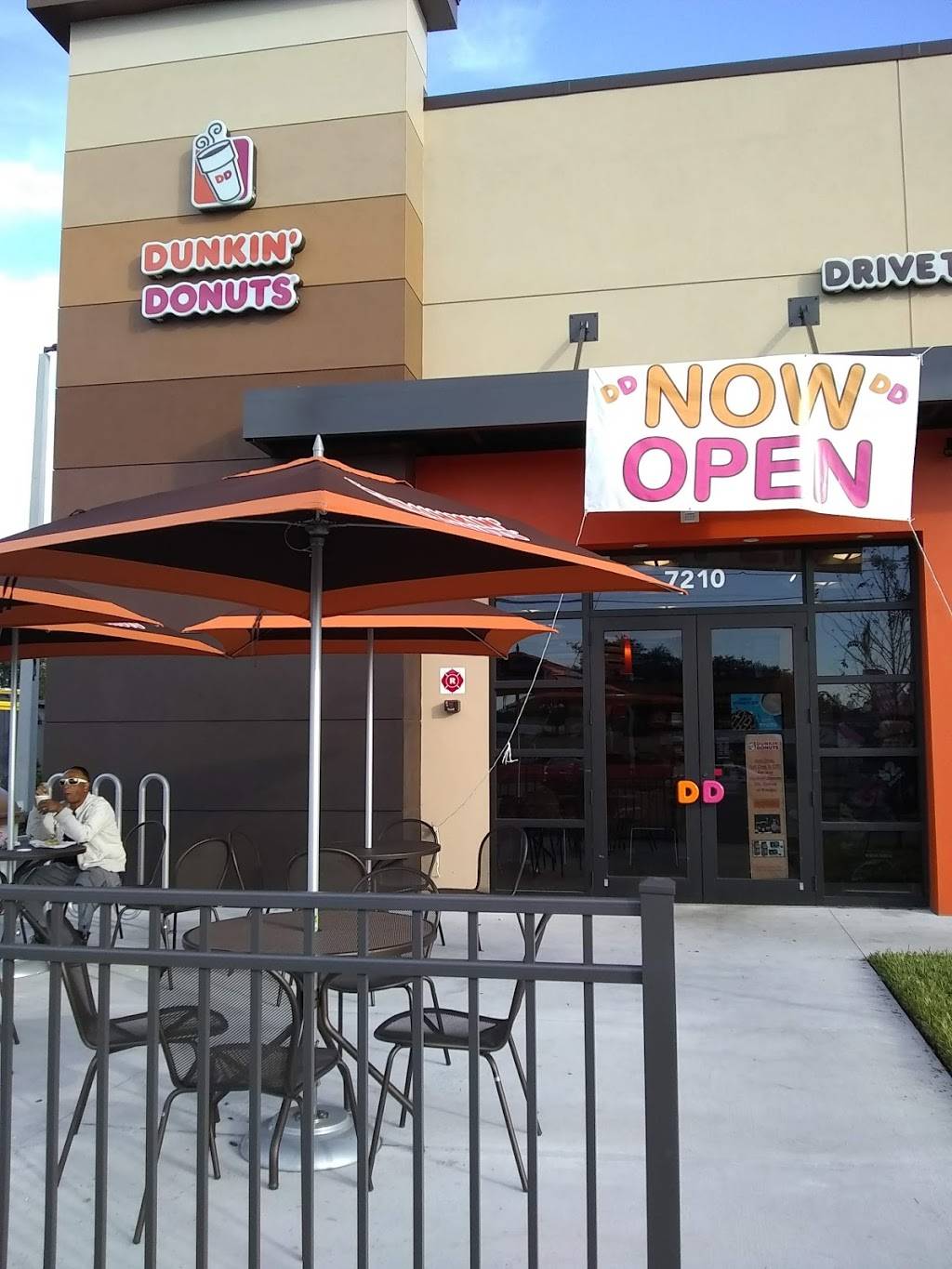 Dunkin Donuts | cafe | 3512 E Hillsborough Ave, Tampa, FL 33610, USA | 8132314350 OR +1 813-231-4350