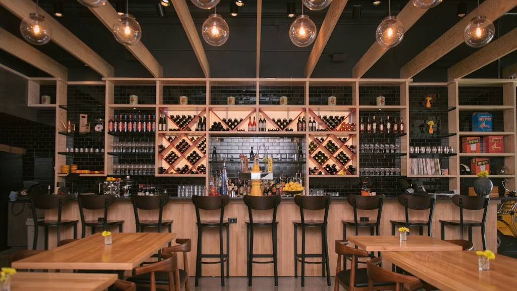 Via Farina | restaurant | 1108 S 10th St, Omaha, NE 68108, USA | 4025029880 OR +1 402-502-9880