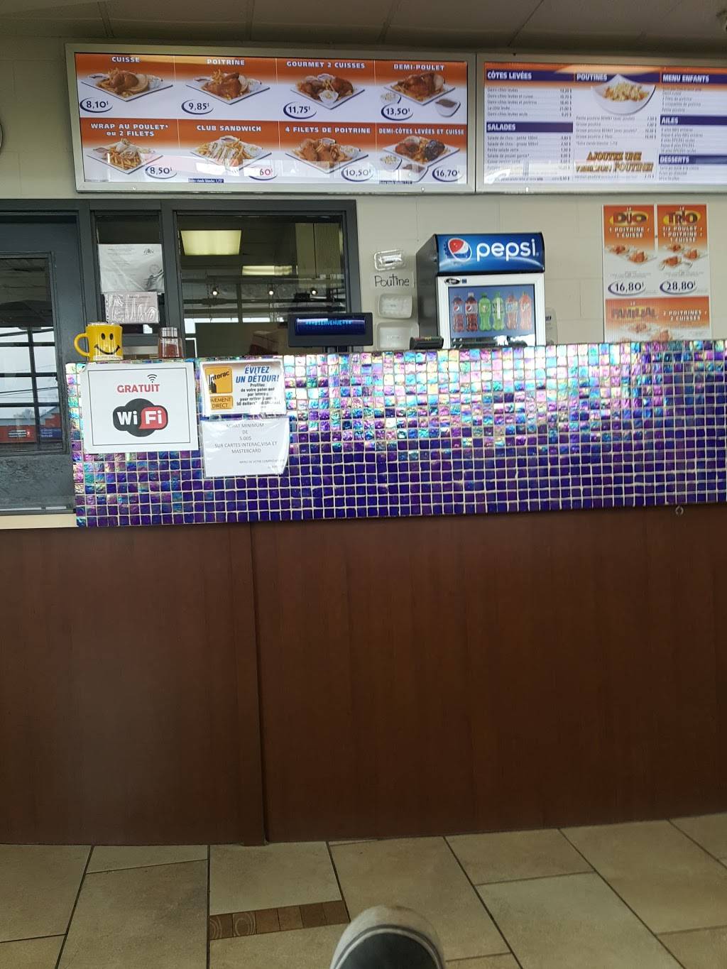 Au Coq | restaurant | 2370 Chemin Gascon, Terrebonne, QC J6X 3A5, Canada | 4509644419 OR +1 450-964-4419