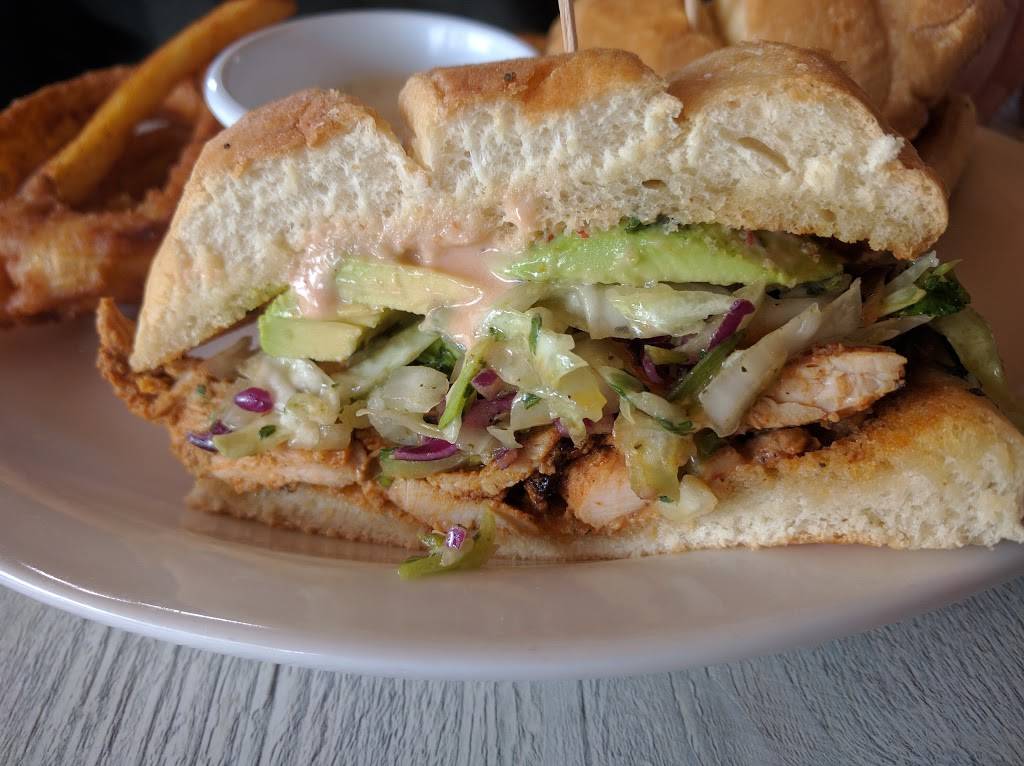 Wahoos Fish Tacos | restaurant | 715 Spectrum Center Dr, Irvine, CA 92618, USA | 9497530251 OR +1 949-753-0251