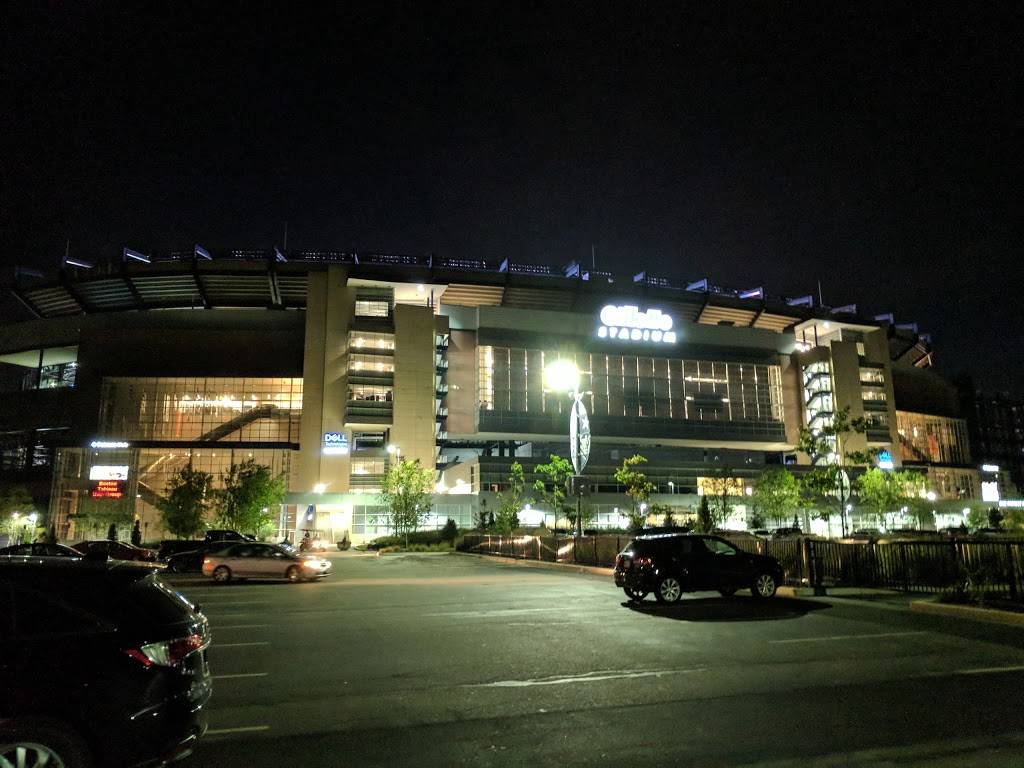 Showcase Cinema de Lux Patriot Place | restaurant | 24 Patriot Pl, Foxborough, MA 02035, USA | 8003154000 OR +1 800-315-4000