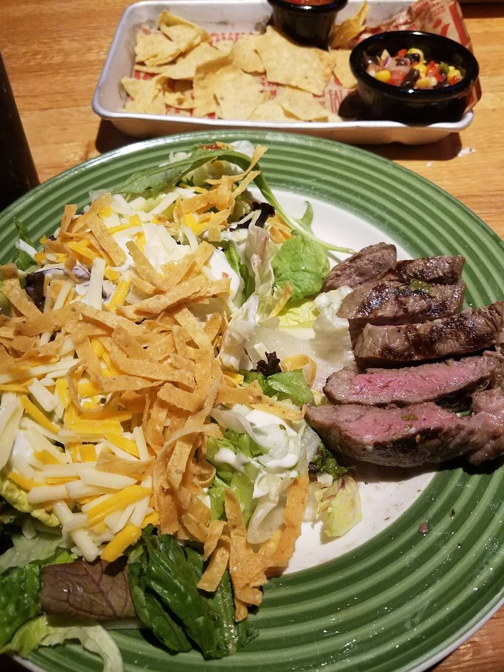 Applebees Grill + Bar | restaurant | 526 Boston Post Rd, Orange, CT 06477, USA | 2037955762 OR +1 203-795-5762