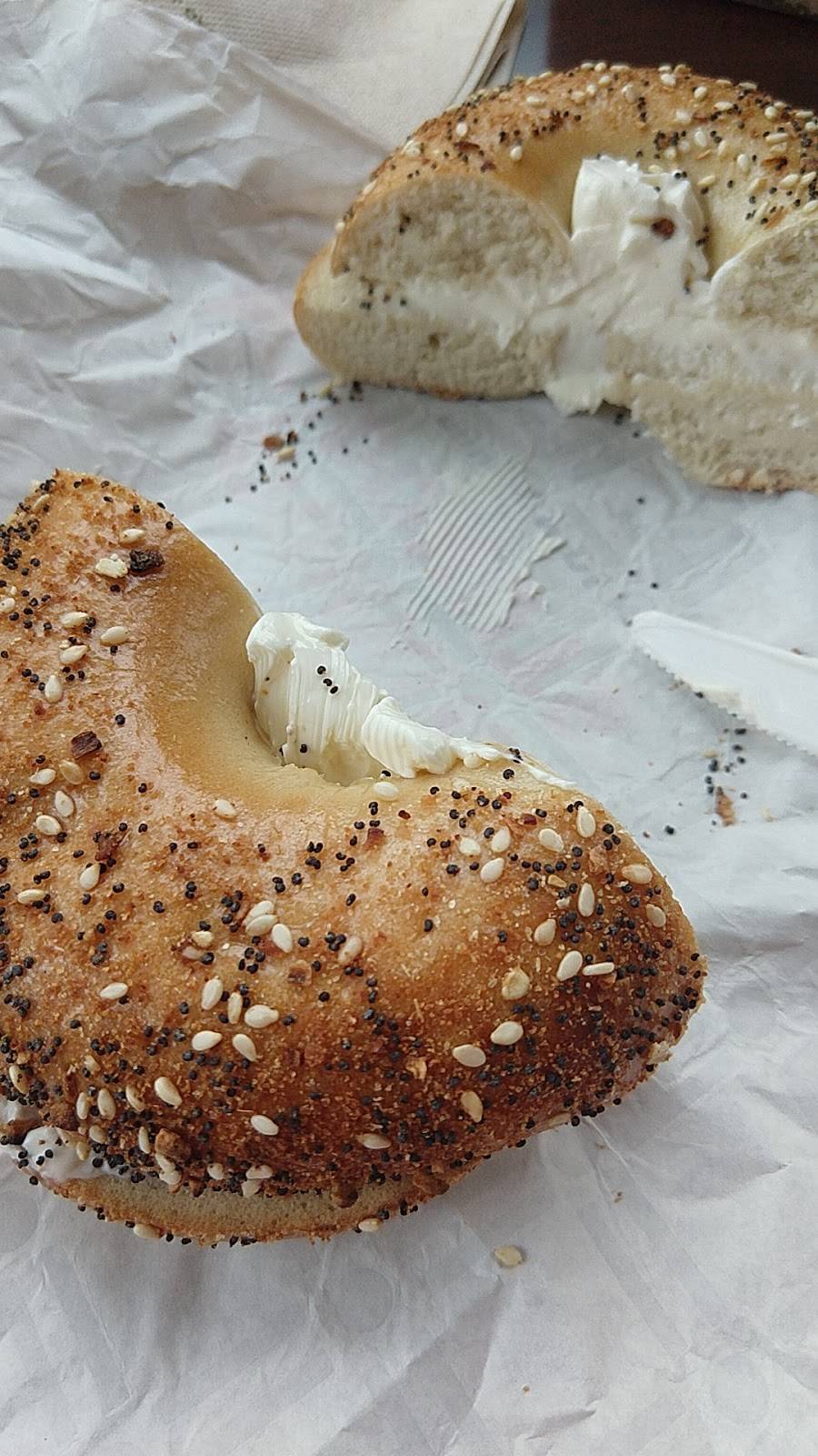 Dunkin | bakery | 200 W Sunbury St, Shamokin, PA 17872, USA | 5706480387 OR +1 570-648-0387