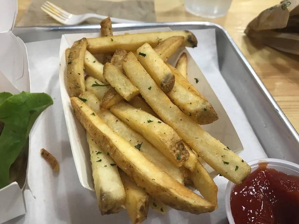 CHARD Brisket Dogs + Burgers | restaurant | 1015 S Rural Rd #106, Tempe, AZ 85281, USA | 4803619960 OR +1 480-361-9960