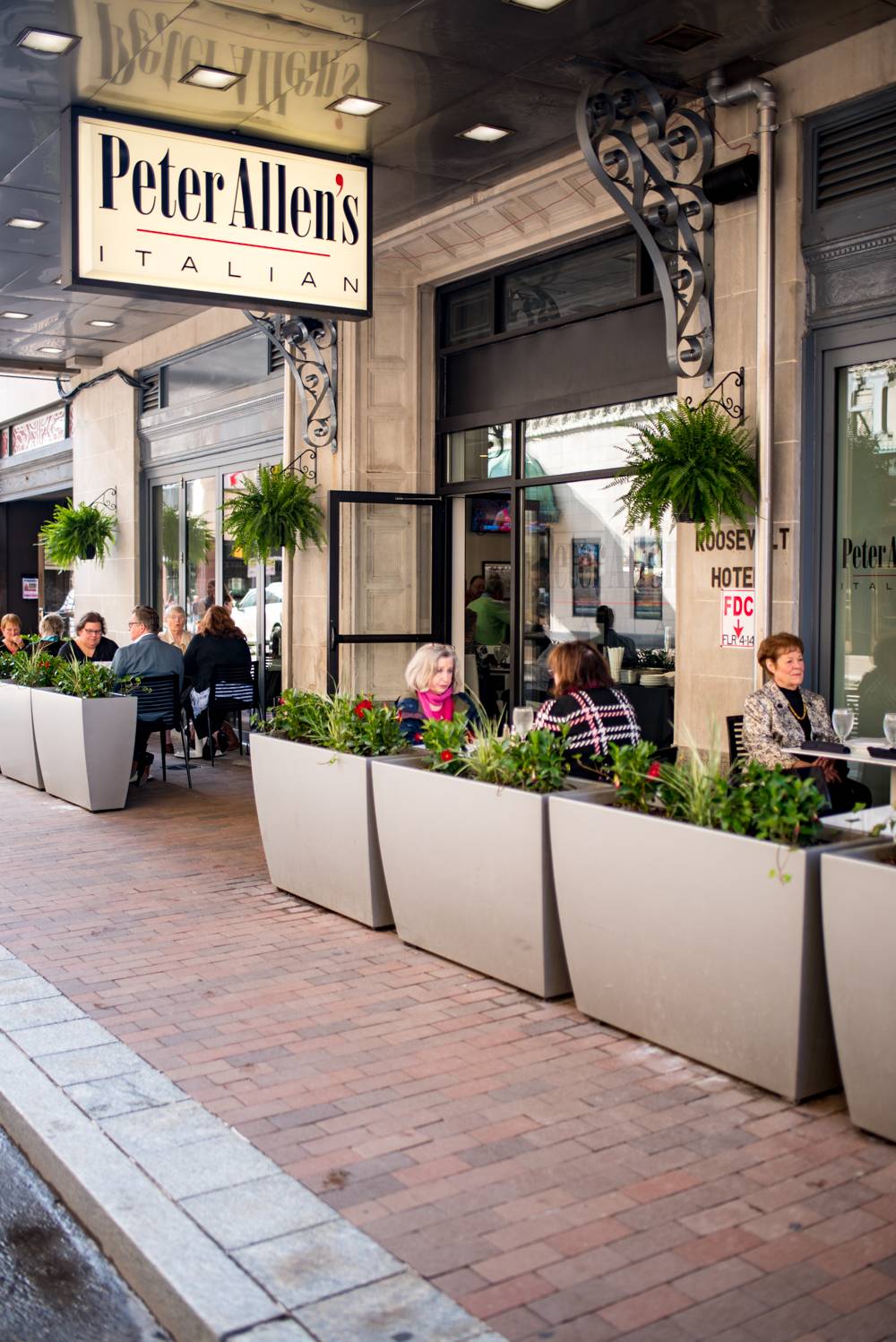 Peter Allens Italian | restaurant | 613 Penn Ave, Pittsburgh, PA 15222, USA | 4126426677 OR +1 412-642-6677