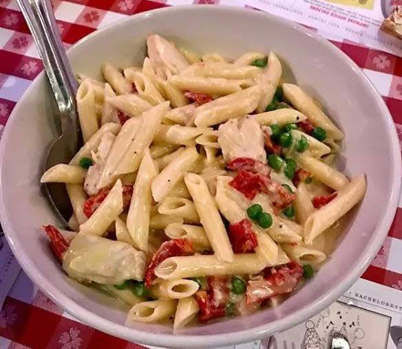 Buca di Beppo Italian Restaurant | restaurant | 5192 Buffalo Speedway, Houston, TX 77005, USA | 7136652822 OR +1 713-665-2822