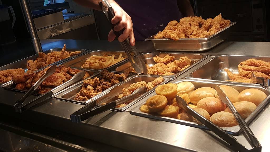 Hartz Chicken Buffet | restaurant | 10314 US-59, Wharton, TX 77488, USA | 9792828800 OR +1 979-282-8800
