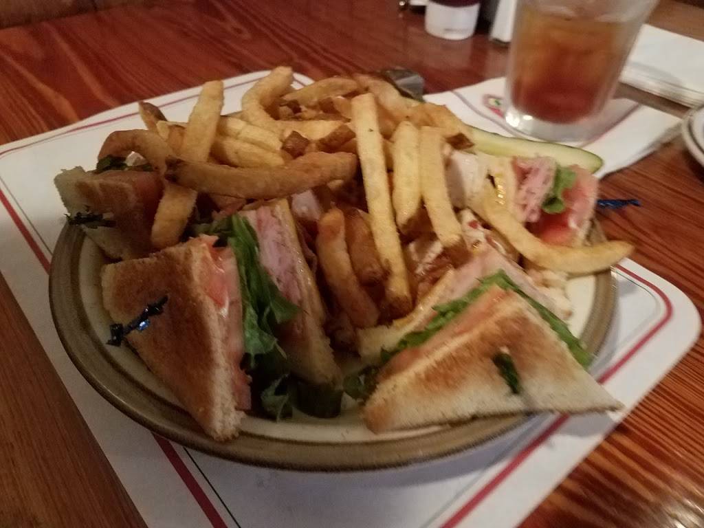 Harveys 4th Street Grill | restaurant | 3121 4th St N, St. Petersburg, FL 33704, USA | 7278216516 OR +1 727-821-6516