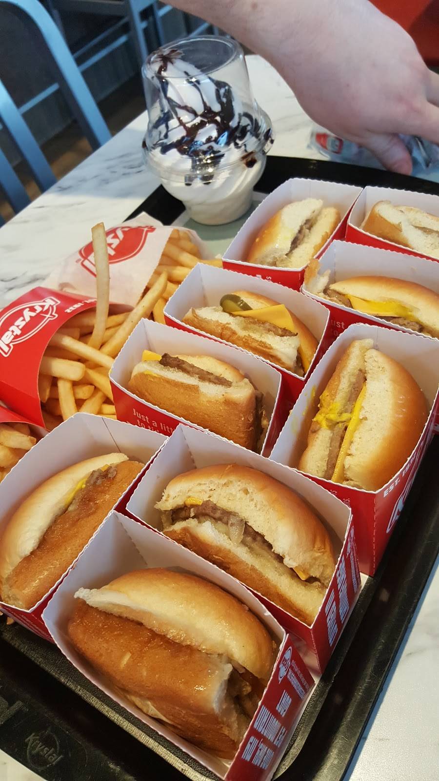 Krystal | meal takeaway | 271 Cobb Pkwy S, Marietta, GA 30062, USA | 7704283060 OR +1 770-428-3060