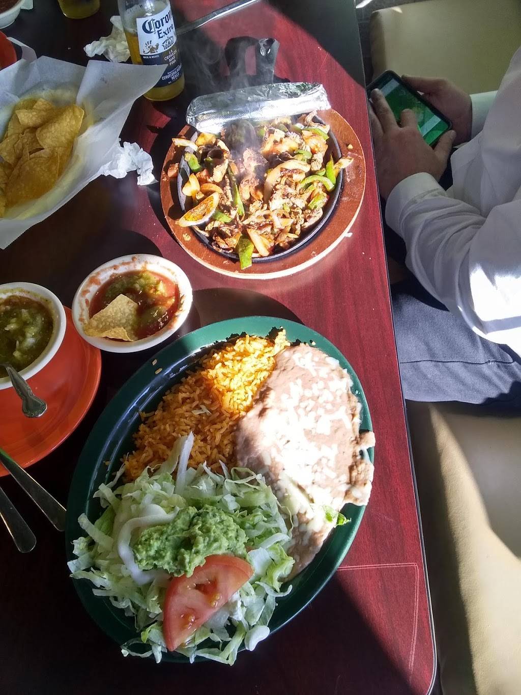 Fiesta Tapatia Mexican Restaurant | restaurant | 611 N Mildred St, Ranson, WV 25438, USA | 3049301698 OR +1 304-930-1698