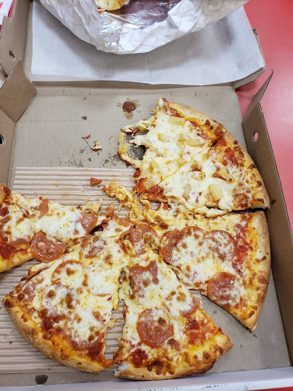 Pizza Nova | restaurant | 9275 Bayview Ave, Richmond Hill, ON L4C 9X4, Canada | 4164390000 OR +1 416-439-0000