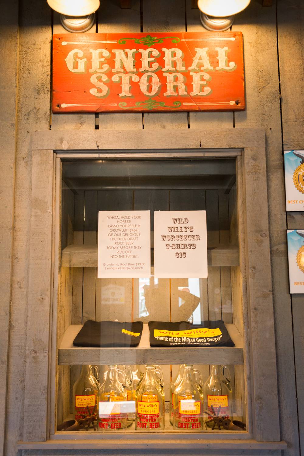 Wild Willys Burgers | restaurant | 317 W Boylston St, Worcester, MA 01606, USA | 5084592088 OR +1 508-459-2088