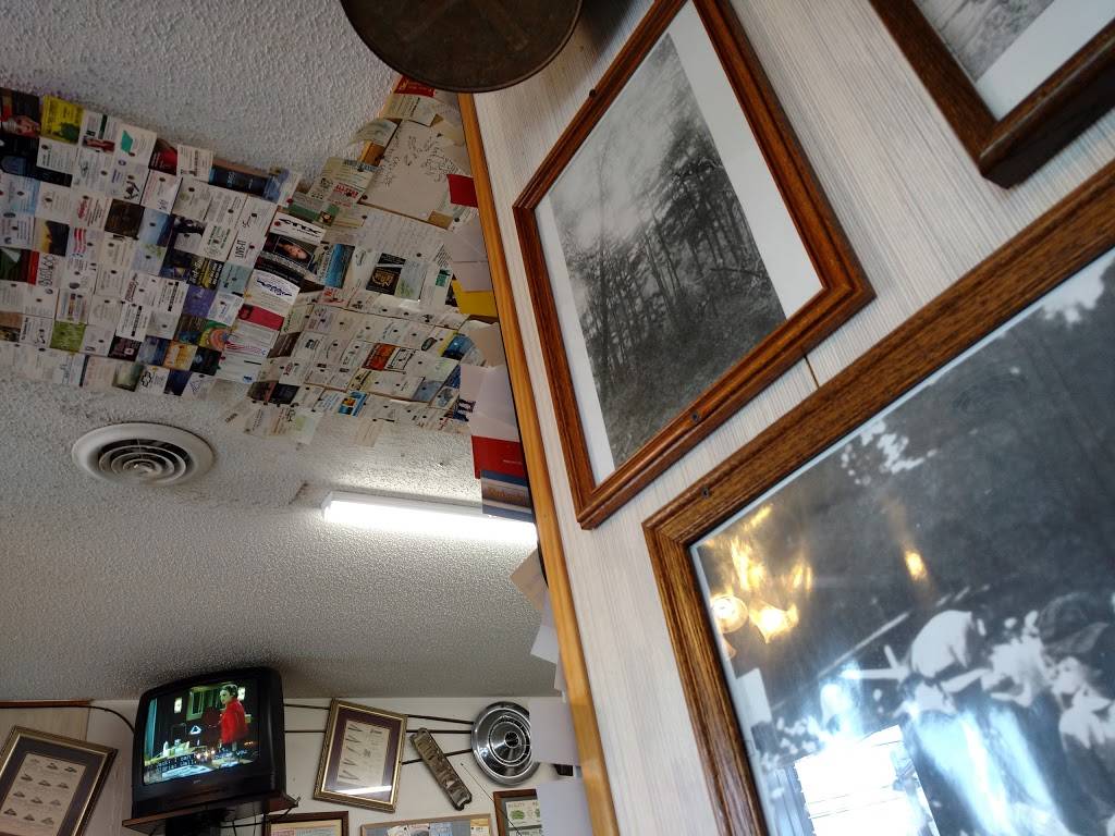 S & B Deli | meal takeaway | 854 Middle Creek Rd, Sevierville, TN 37862, USA | 8653661511 OR +1 865-366-1511