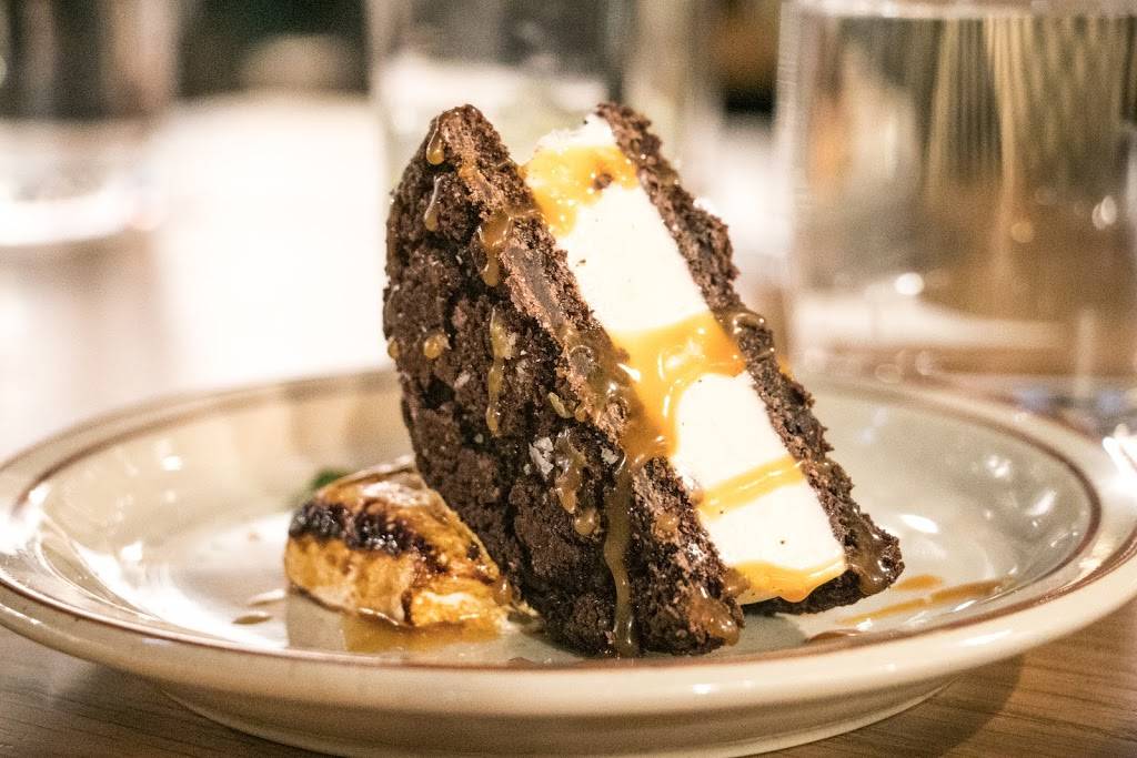 Whiskey Kitchen | restaurant | 201 W Martin St, Raleigh, NC 27601, USA | 9198033181 OR +1 919-803-3181