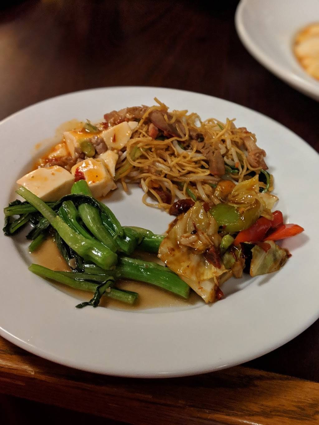 Oriental Wok | restaurant | 2444 Madison Rd # 104, Cincinnati, OH 45208, USA | 5138716888 OR +1 513-871-6888