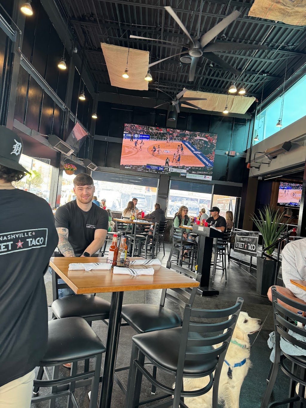 Nashville Street Taco | restaurant | 2500 12th Ave S, Nashville, TN 37204, USA | 6157395813 OR +1 615-739-5813