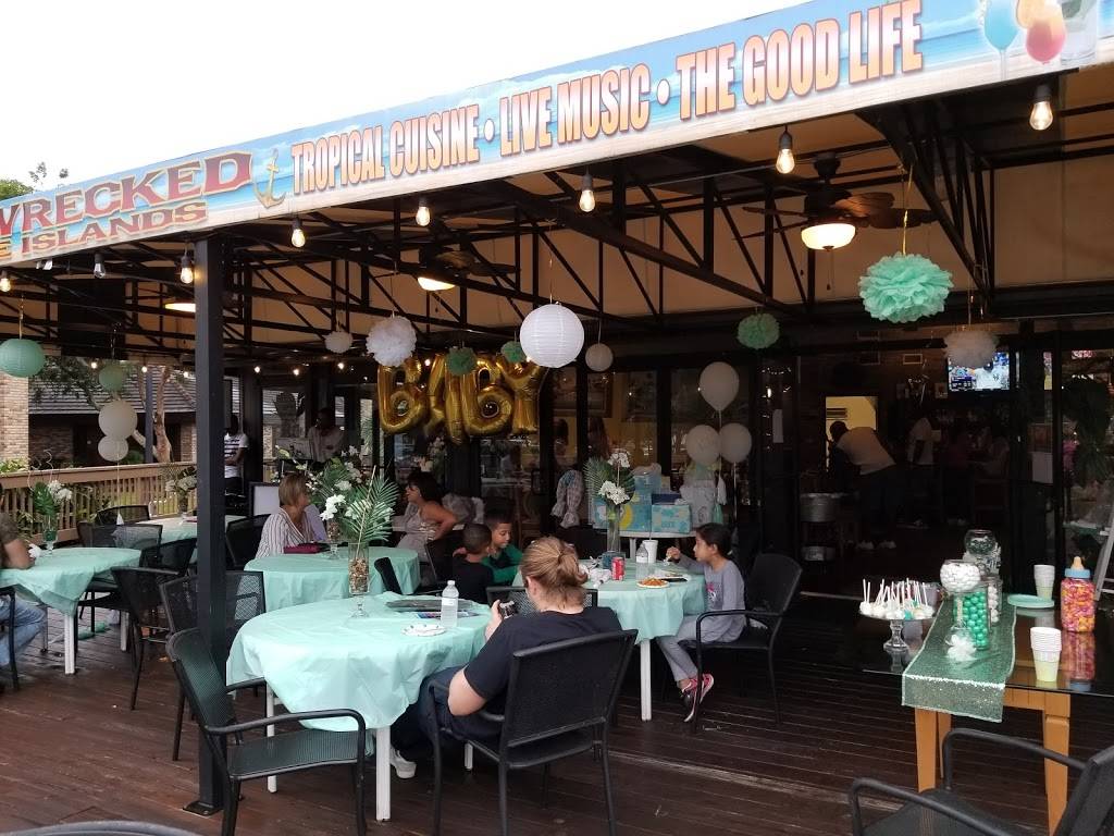Shipwrecked in the Islands | restaurant | 220 E Monument Ave, Kissimmee, FL 34741, USA | 4079359935 OR +1 407-935-9935