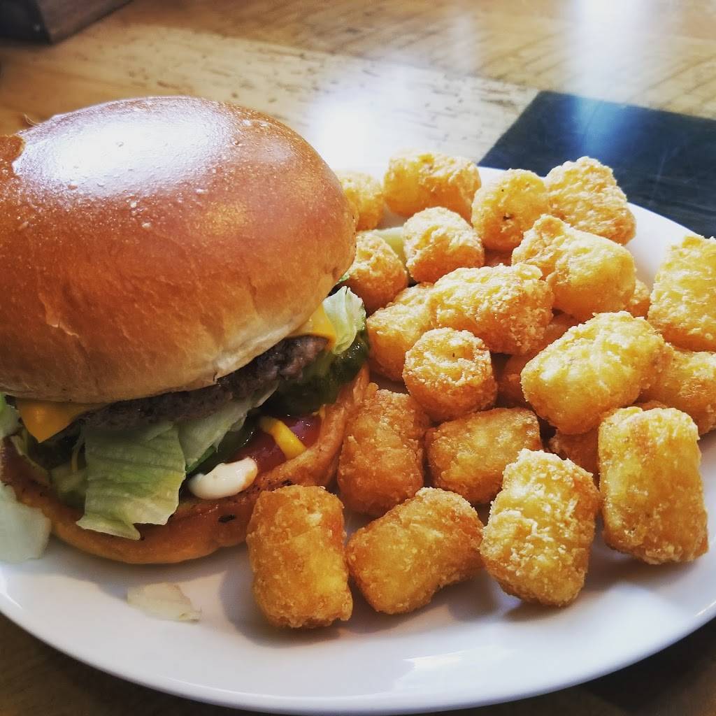 Thompsons Pizzeria | restaurant | 20700 W Old US Hwy 12, Chelsea, MI 48118, USA | 7344757605 OR +1 734-475-7605