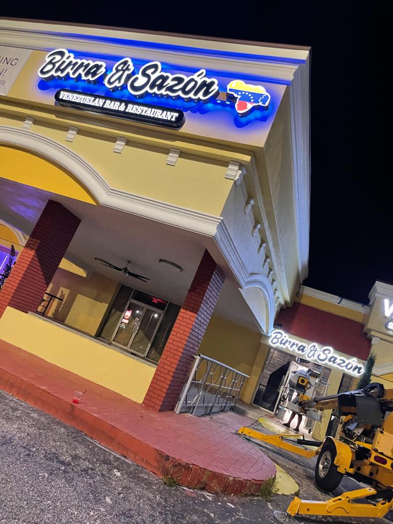 Birra & Sazon | restaurant | 43418 US-27 #3, Davenport, FL 33837, USA | 3053997412 OR +1 305-399-7412