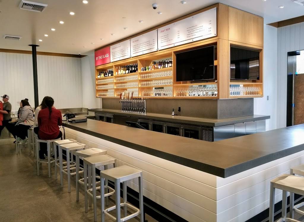 Gotts Roadside | restaurant | 302 Bon Air Center, Greenbrae, CA 94904, USA | 4157854233 OR +1 415-785-4233