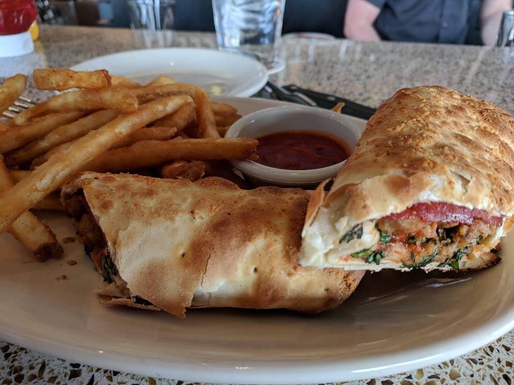 BJs Restaurant & Brewhouse | restaurant | 8027 Leesburg Pike #100, Vienna, VA 22182, USA | 7033567305 OR +1 703-356-7305