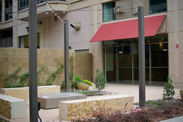 L Italiano Bistro Bar | restaurant | 2610 N Houston St, Dallas, TX 75219, USA | 4692507000 OR +1 469-250-7000